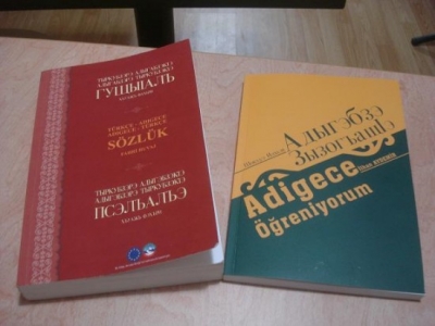 Adıgece (Adıgey Diyalekti) ve Rusça kursları başlıyor. 